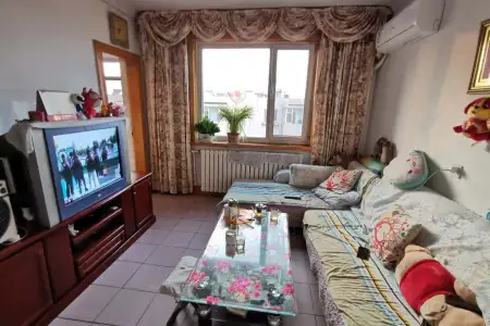 黄岛国货 3室1厅1卫 南北 简装