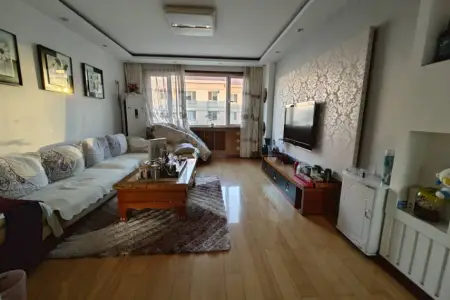 华欧北海花园 3室1厅1卫南 精装