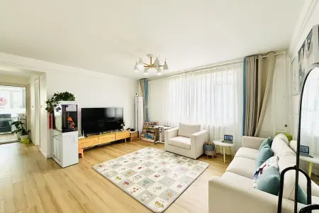 广电小区江西路 3室2厅2卫 南北 