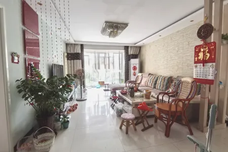 七中学区房，精装洋房有车位，楼王，元宝户型，双卫随时看房幸福里安幸福家