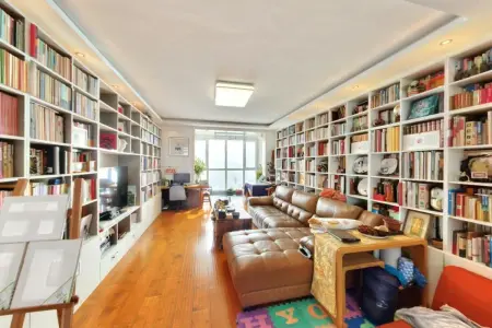 海信都市华彩 3房2厅2卫 南 精装