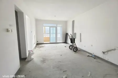 龙湖原山 2室1厅1卫南 毛坯