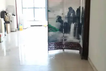 全明户型,黄金楼层,阳光好,地铁口,交通便利,设施齐全