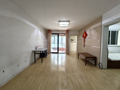 贵府花园 2室2厅1卫 南北 精装