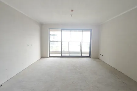 名嘉荷府 4室2厅2卫 南北 毛坯