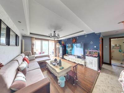 优山美地 4室2厅2卫 南北 