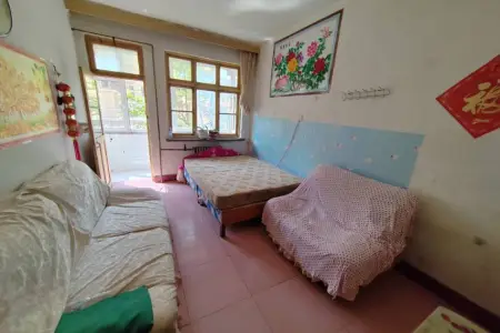 黄岛国货 4室1厅1卫南 简装