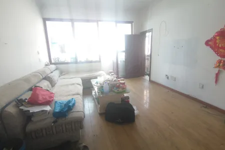 黑山小区 3室1厅1卫 南 普装