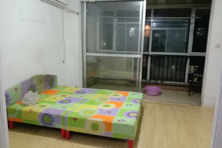 竹苞花园 1室1厅1卫南北 中装