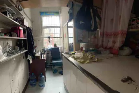 黄岛区域网点 3室3厅1卫南 简装