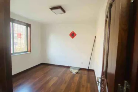 南北通透,次新小区,黄金地段,楼层好,采光很棒,性价比高