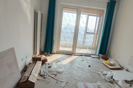 岔河社区印象和南 2室2厅1卫 南 精装