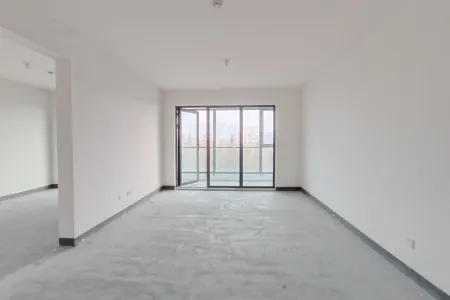 融创影都壹号 3室2厅2卫南北 毛坯