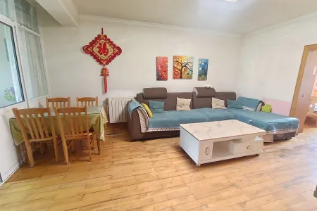 后湾社区 3室1厅1卫南 中装