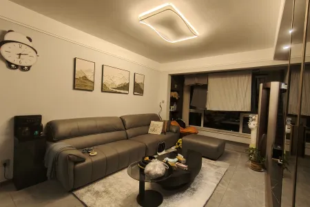 明秀和府 3室2厅1卫 南北 精装