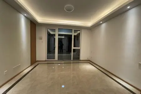 中南漫悦湾 3室2厅2卫 东 精装