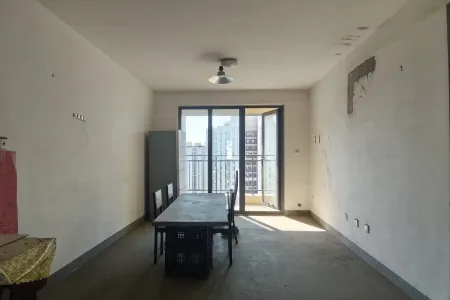 万达维多利亚湾（31-67号楼） 3室2厅1卫 东 毛坯