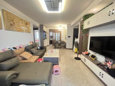 保利徕卡公园西区 3室2厅1卫 南北 精装