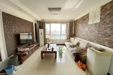 月亮湾 3室2厅1卫 南 精装