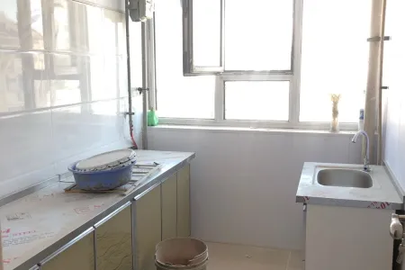 圣海山庄 3室1厅1卫 南 简装