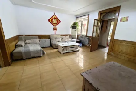 后湾社区 2室1厅1卫西 中装