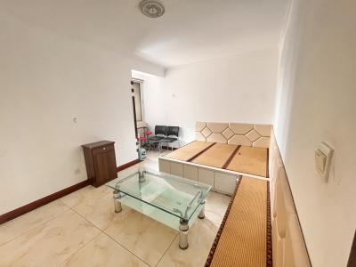 家和公寓 1室1厅1卫 南 精装