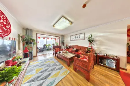 江山丽城珑园 3房2厅2卫 南 精装