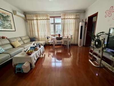 庐山小区 3室1厅1卫 南北 精装