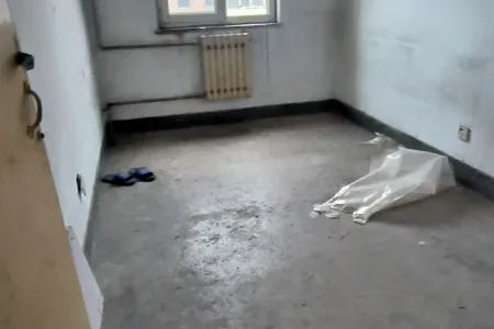 黑山小区 3室1厅1卫南北 简装