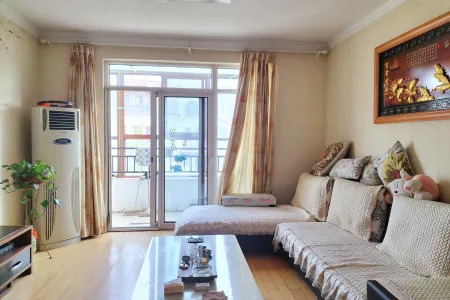 湛园 3室2厅1卫南 精装