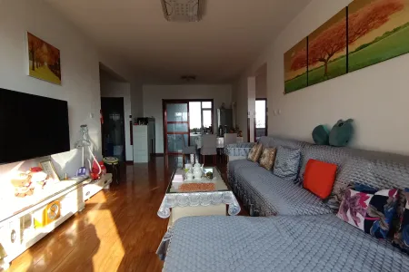 兴悦华城 3房2厅1卫 南北 精装