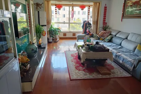 千业家园 3房1厅1卫 南北 豪装