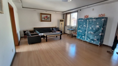 后湾社区 3室2厅1卫 南 精装