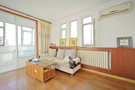 船厂宿舍 1室1厅1卫南北 简装