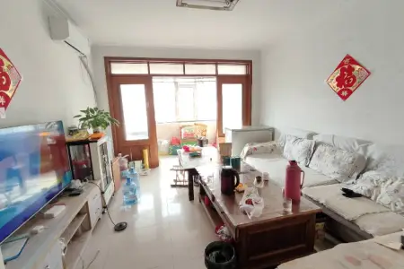 宏润花园 3室2厅1卫 南 简装