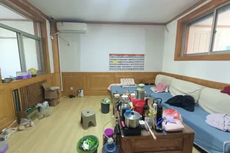 红卫小区 3房1厅1卫 南 普装