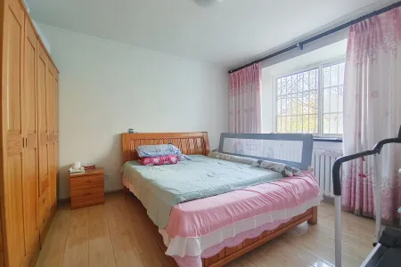 一品雅居 3室2厅1卫 南北 中装