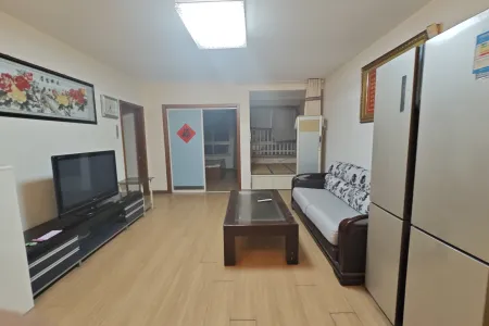 卓亭广场 2室2厅1卫 南 精装