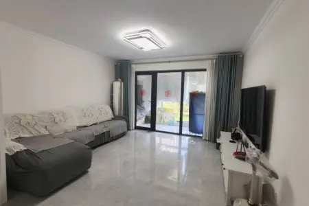 万达维多利亚湾（31-67号楼） 4室2厅2卫南北 精装