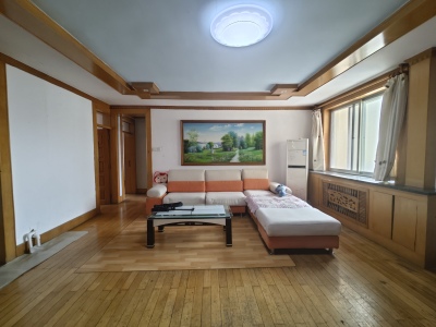 紫金山小区 3室1厅1卫 南北 普装