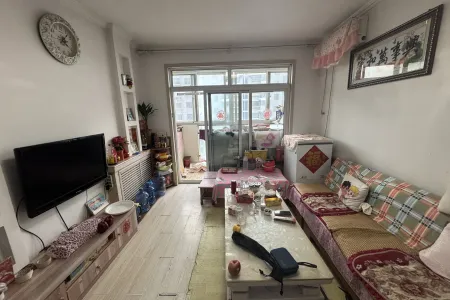 兴悦华城 1房1厅1卫 南 精装