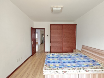 （德惠西区） 2室2厅1卫 南北 中装