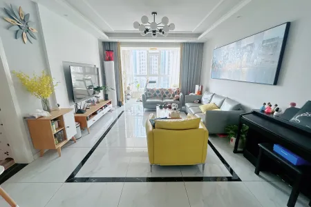 保利林语镜 3室2厅2卫南北 豪装