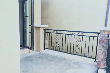 龙湖原山别墅联排 4室2厅3卫南北 毛坯