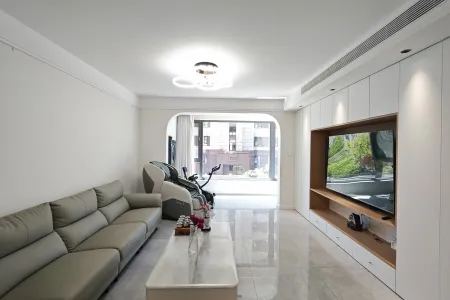 海青公馆 3室2厅2卫 南北 精装