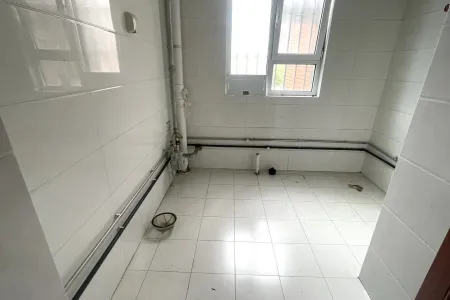 峨眉山小区 3室1厅1卫 南北 毛坯