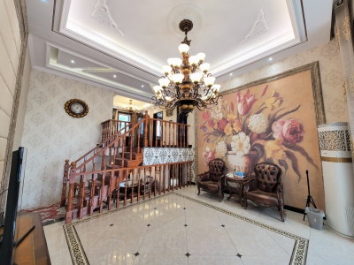 海上嘉年华 4室3厅3卫 南北 豪装