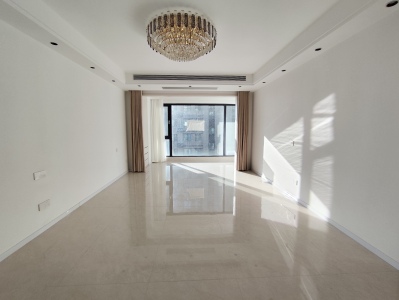 康大江山樾 3室2厅2卫 南北 精装