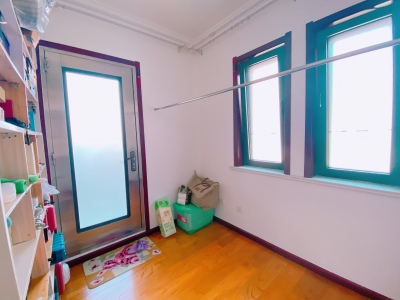 保利海上罗兰别墅