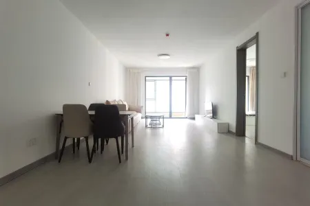 维多利亚湾南区（7-10）期 3室2厅2卫 南 精装